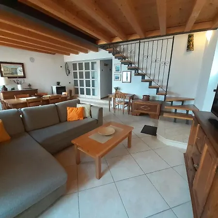Casa Elisa مالتشيزينيه